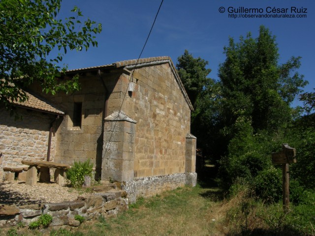 Iglesia de San Cristobal, área de descanso e inicio de ruta desde Bárcena de Ebro