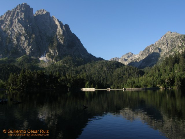 Estany San Maurici y Les Encantats