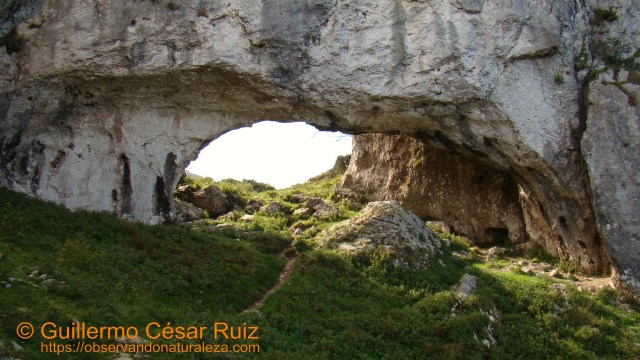 Arcos de Llanegro u Ojos del Diablo, el Ojo Pequeño visto por la cara noreste